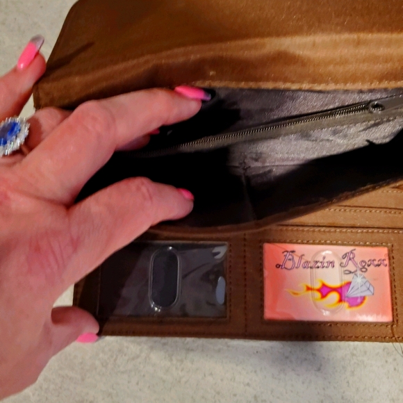 Sold - Picture 5 of 6